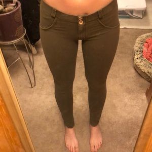 Freddy Jean W.R UP large (8)